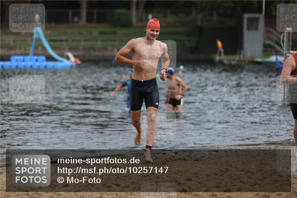 13.09.2026 - Stadtparktriathlon Mo-Foto http://msf.ph/oto/10257147 13.09.2026 10:54:30 Schwimmen 592, 618, 663, 694, 703 meine-sportfotos.de