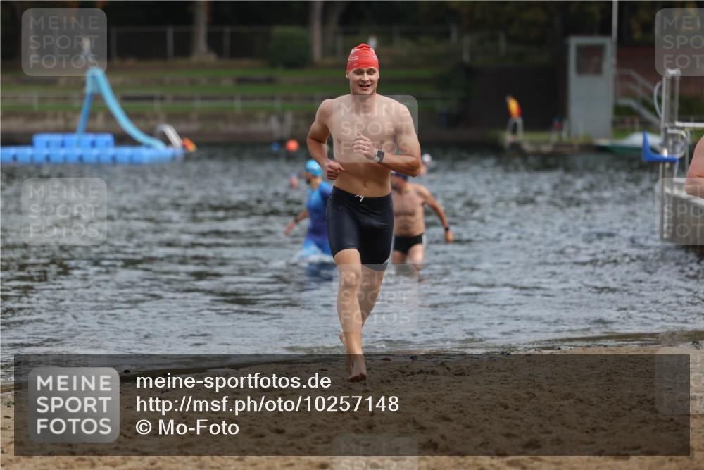 13.09.2026 - Stadtparktriathlon Mo-Foto http://msf.ph/oto/10257148 13.09.2026 10:54:31 Schwimmen 618, 663, 694, 703 meine-sportfotos.de