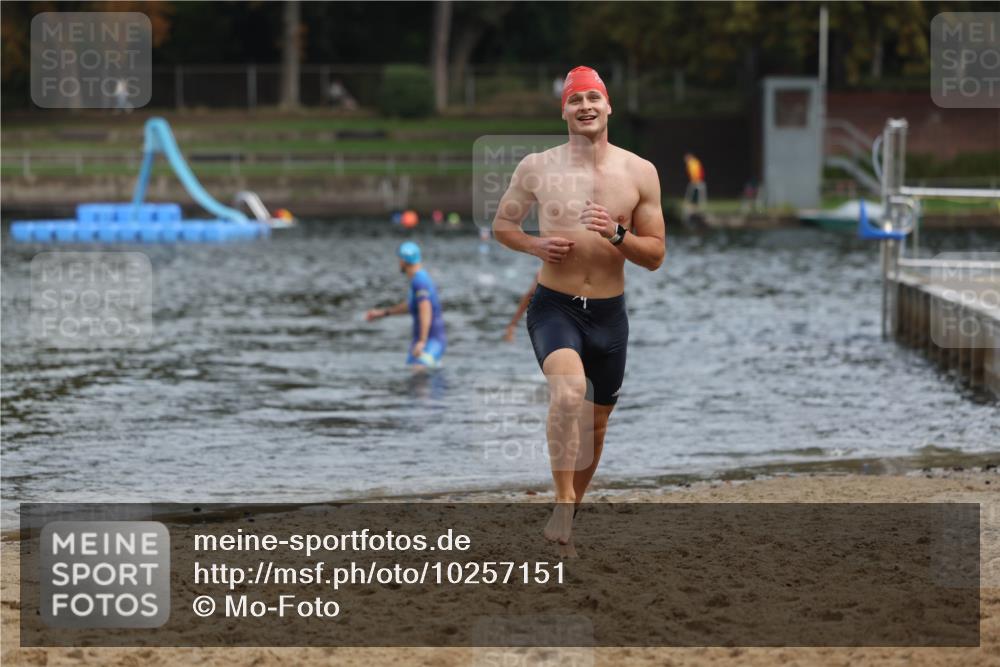 13.09.2026 - Stadtparktriathlon Mo-Foto http://msf.ph/oto/10257151 13.09.2026 10:54:31 Schwimmen 618, 663, 694, 703 meine-sportfotos.de