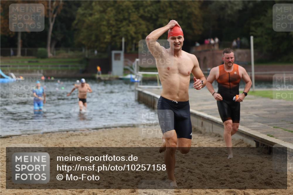 13.09.2026 - Stadtparktriathlon Mo-Foto http://msf.ph/oto/10257158 13.09.2026 10:54:33 Schwimmen 618, 663, 694, 703 meine-sportfotos.de