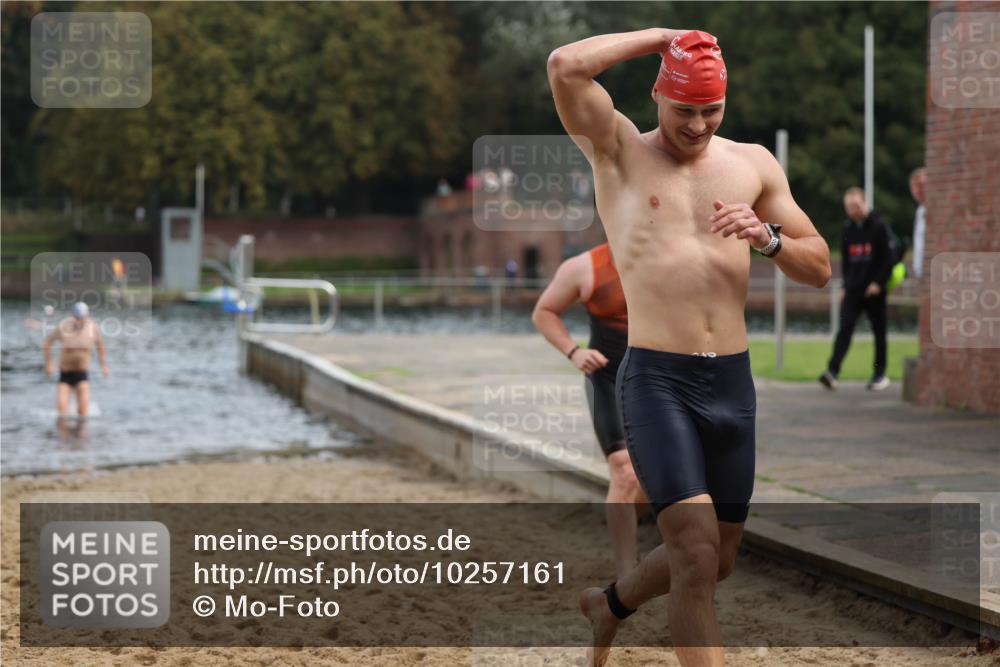 13.09.2026 - Stadtparktriathlon Mo-Foto http://msf.ph/oto/10257161 13.09.2026 10:54:34 Schwimmen 618, 663, 694, 703 meine-sportfotos.de