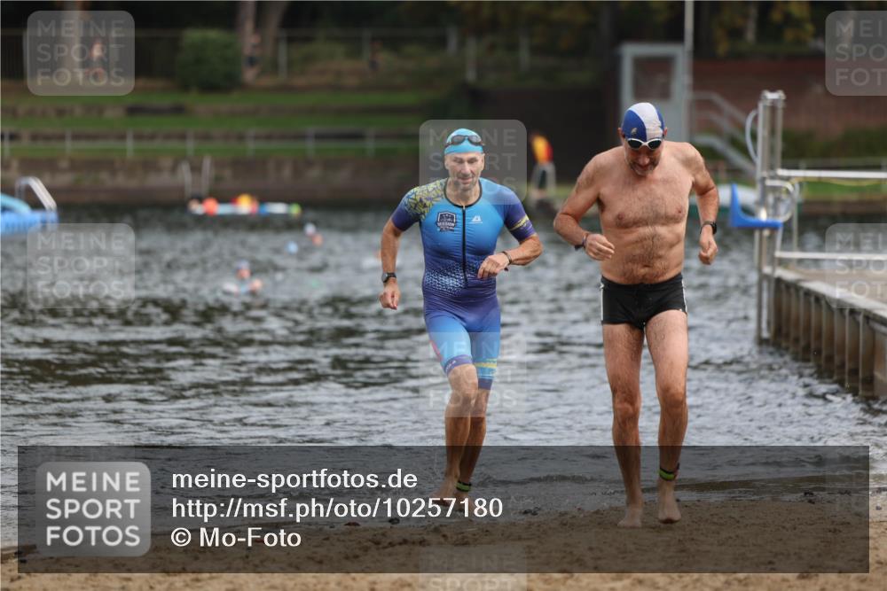 13.09.2026 - Stadtparktriathlon Mo-Foto http://msf.ph/oto/10257180 13.09.2026 10:54:39 Schwimmen 618, 703 meine-sportfotos.de