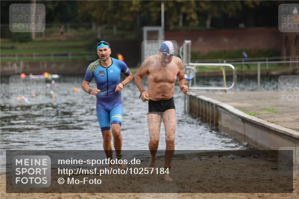 13.09.2026 - Stadtparktriathlon Mo-Foto http://msf.ph/oto/10257184 13.09.2026 10:54:40 Schwimmen 618, 703 meine-sportfotos.de