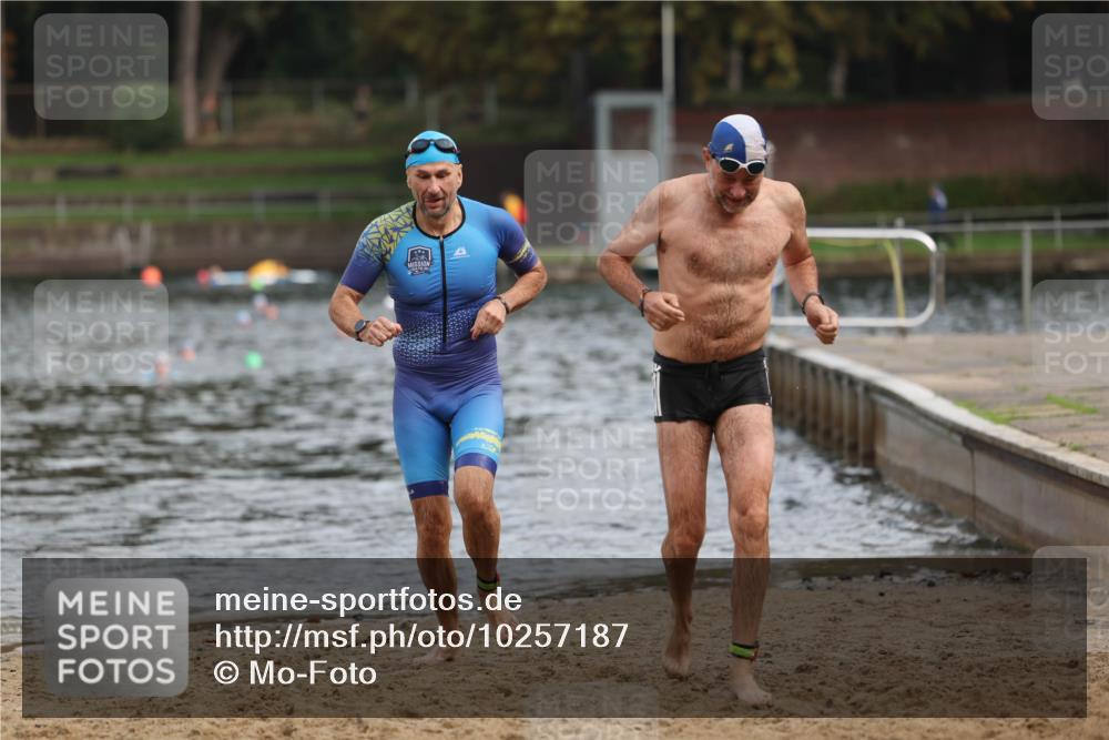 13.09.2026 - Stadtparktriathlon Mo-Foto http://msf.ph/oto/10257187 13.09.2026 10:54:41 Schwimmen 618, 703 meine-sportfotos.de