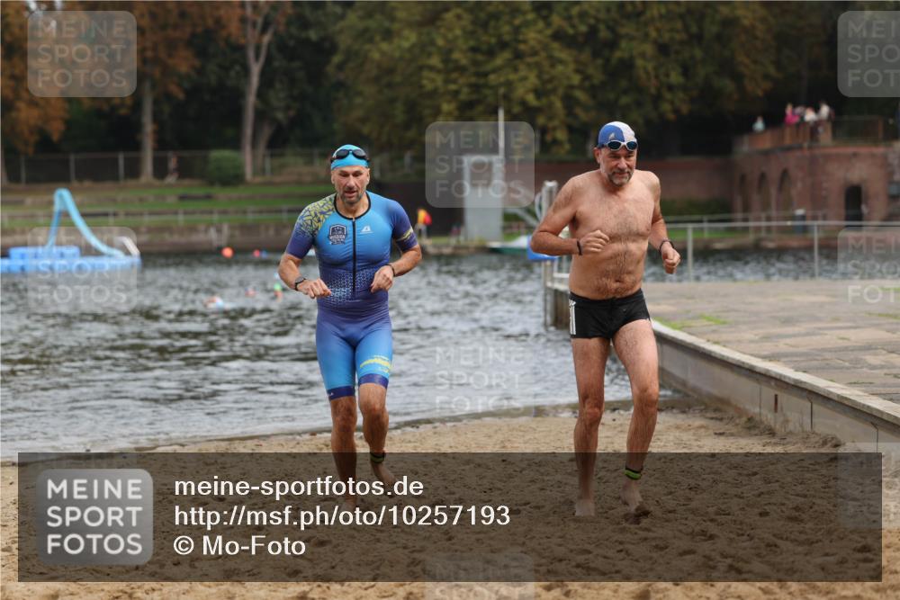13.09.2026 - Stadtparktriathlon Mo-Foto http://msf.ph/oto/10257193 13.09.2026 10:54:42 Schwimmen 618, 703 meine-sportfotos.de