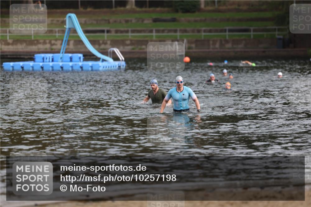 13.09.2026 - Stadtparktriathlon Mo-Foto http://msf.ph/oto/10257198 13.09.2026 10:54:55 Schwimmen  meine-sportfotos.de