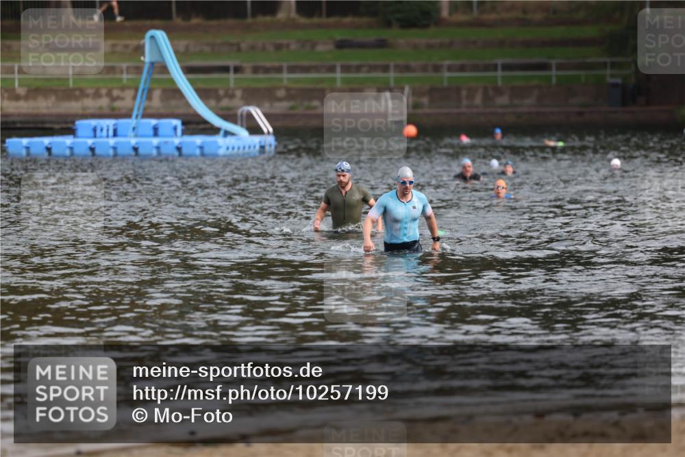 13.09.2026 - Stadtparktriathlon Mo-Foto http://msf.ph/oto/10257199 13.09.2026 10:54:55 Schwimmen  meine-sportfotos.de