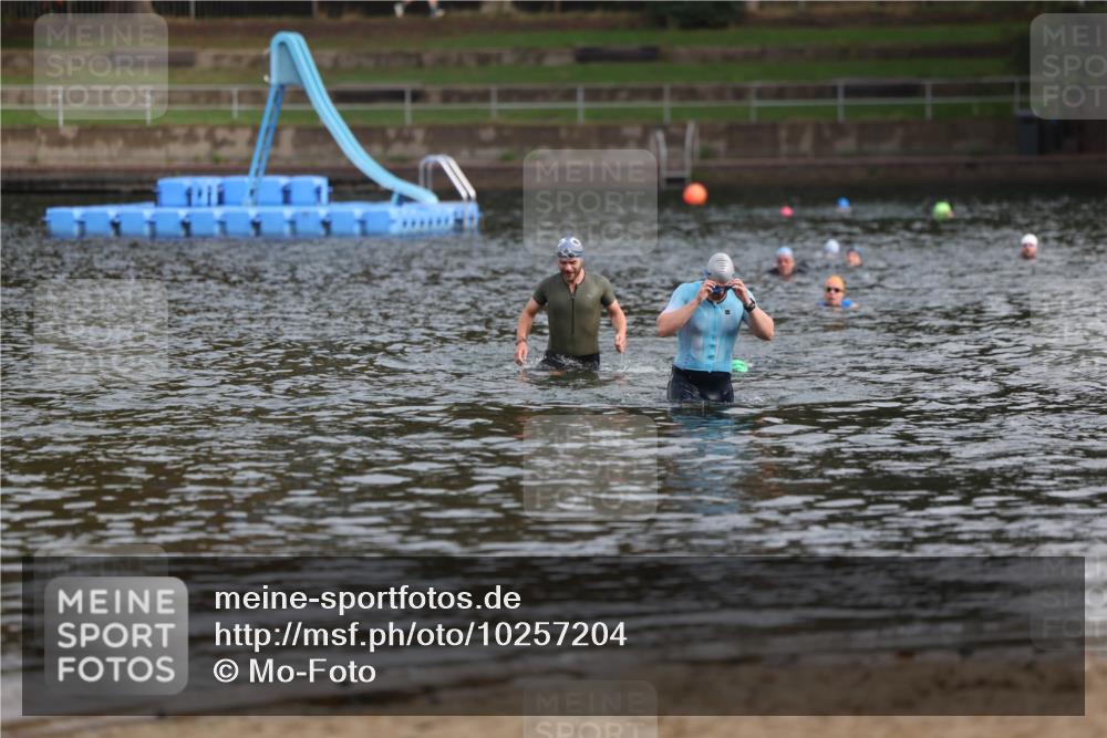 13.09.2026 - Stadtparktriathlon Mo-Foto http://msf.ph/oto/10257204 13.09.2026 10:54:57 Schwimmen  meine-sportfotos.de