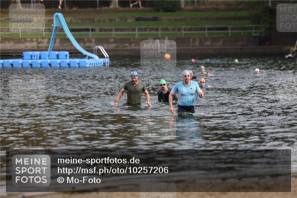 13.09.2026 - Stadtparktriathlon Mo-Foto http://msf.ph/oto/10257206 13.09.2026 10:54:58 Schwimmen  meine-sportfotos.de