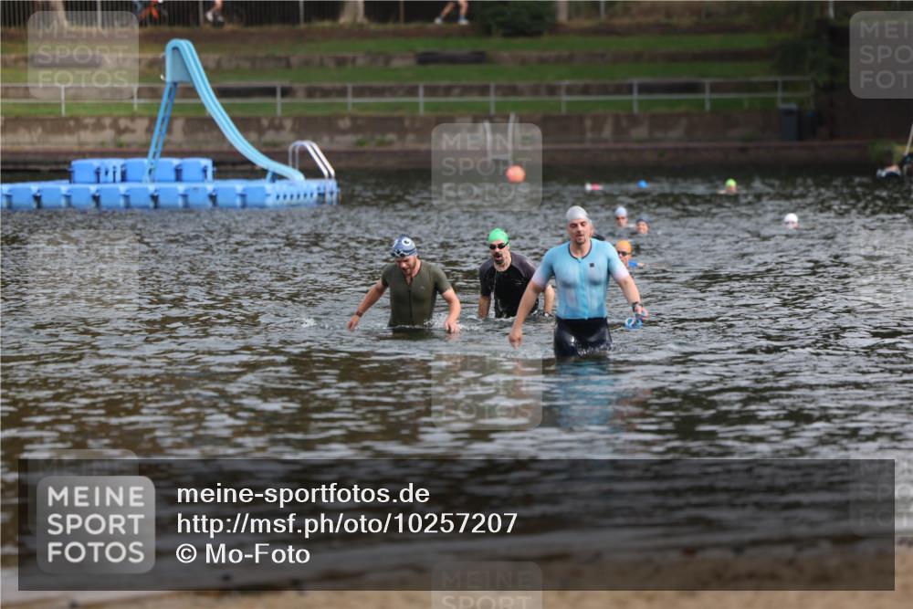 13.09.2026 - Stadtparktriathlon Mo-Foto http://msf.ph/oto/10257207 13.09.2026 10:54:58 Schwimmen  meine-sportfotos.de