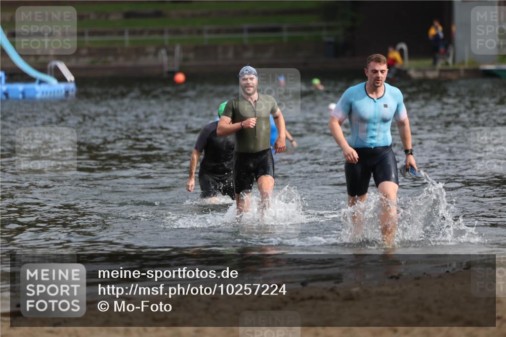 13.09.2026 - Stadtparktriathlon Mo-Foto http://msf.ph/oto/10257224 13.09.2026 10:55:08 Schwimmen 596, 610, 643 meine-sportfotos.de