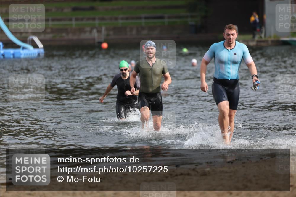 13.09.2026 - Stadtparktriathlon Mo-Foto http://msf.ph/oto/10257225 13.09.2026 10:55:09 Schwimmen 596, 610, 643 meine-sportfotos.de