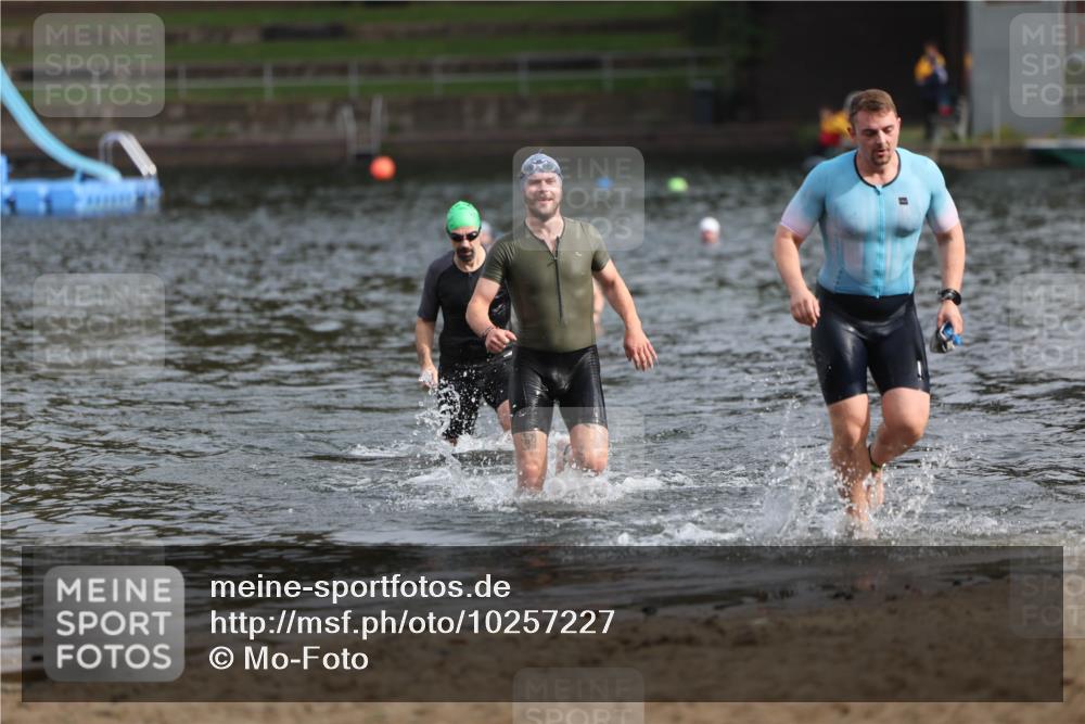 13.09.2026 - Stadtparktriathlon Mo-Foto http://msf.ph/oto/10257227 13.09.2026 10:55:09 Schwimmen 596, 610, 643 meine-sportfotos.de
