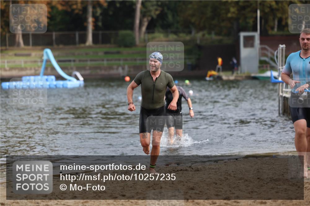 13.09.2026 - Stadtparktriathlon Mo-Foto http://msf.ph/oto/10257235 13.09.2026 10:55:12 Schwimmen 596, 610, 643 meine-sportfotos.de