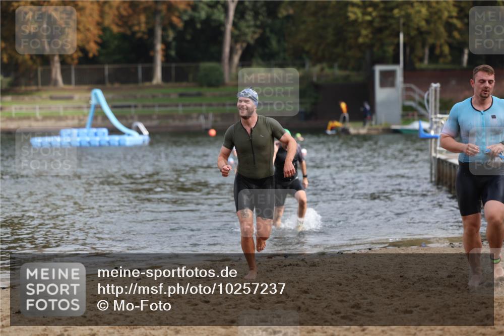 13.09.2026 - Stadtparktriathlon Mo-Foto http://msf.ph/oto/10257237 13.09.2026 10:55:13 Schwimmen 596, 610, 643 meine-sportfotos.de