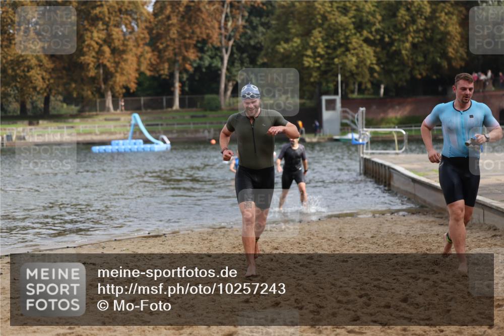 13.09.2026 - Stadtparktriathlon Mo-Foto http://msf.ph/oto/10257243 13.09.2026 10:55:14 Schwimmen 596, 610, 643 meine-sportfotos.de