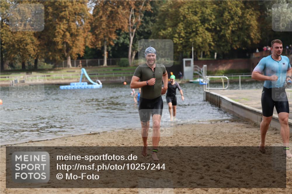13.09.2026 - Stadtparktriathlon Mo-Foto http://msf.ph/oto/10257244 13.09.2026 10:55:14 Schwimmen 596, 610, 643 meine-sportfotos.de