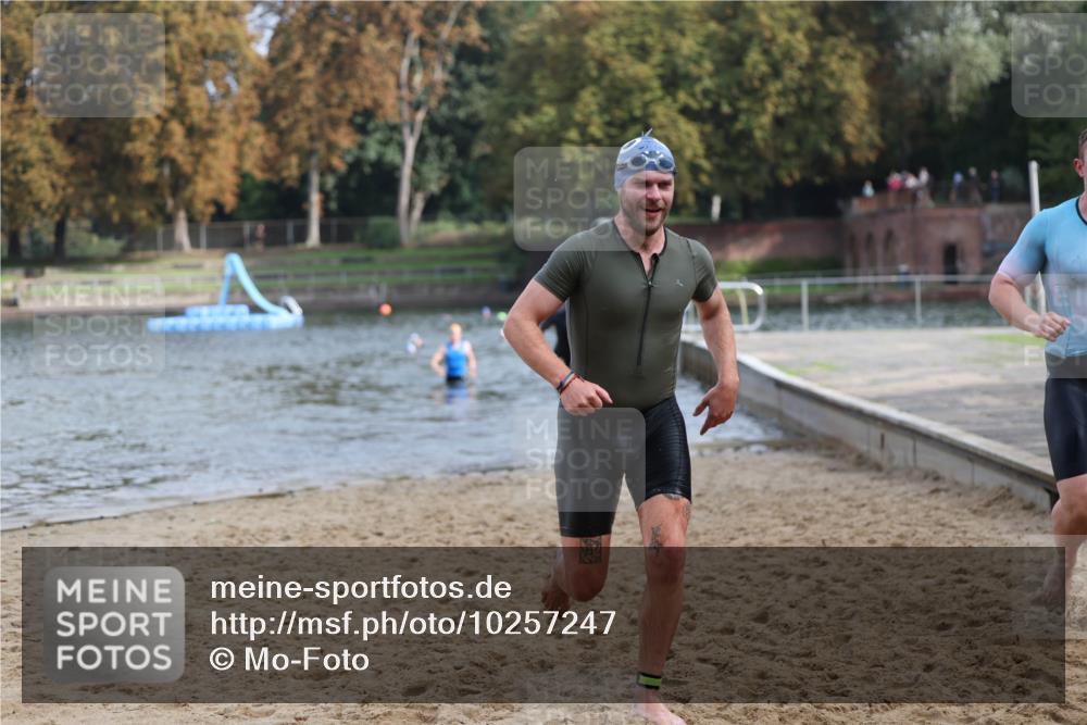 13.09.2026 - Stadtparktriathlon Mo-Foto http://msf.ph/oto/10257247 13.09.2026 10:55:15 Schwimmen 596, 610, 637, 643 meine-sportfotos.de