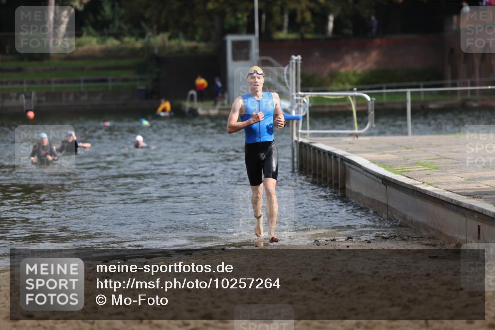 13.09.2026 - Stadtparktriathlon Mo-Foto http://msf.ph/oto/10257264 13.09.2026 10:55:25 Schwimmen 637 meine-sportfotos.de
