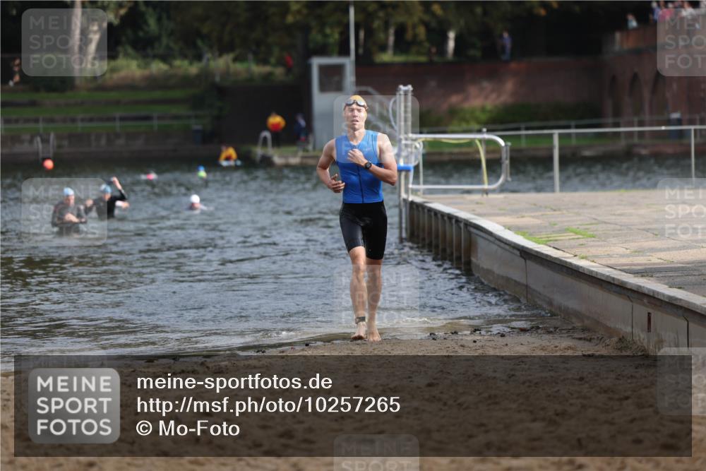 13.09.2026 - Stadtparktriathlon Mo-Foto http://msf.ph/oto/10257265 13.09.2026 10:55:25 Schwimmen 637 meine-sportfotos.de
