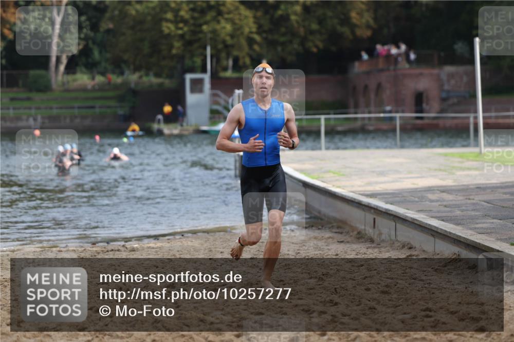 13.09.2026 - Stadtparktriathlon Mo-Foto http://msf.ph/oto/10257277 13.09.2026 10:55:28 Schwimmen 637 meine-sportfotos.de