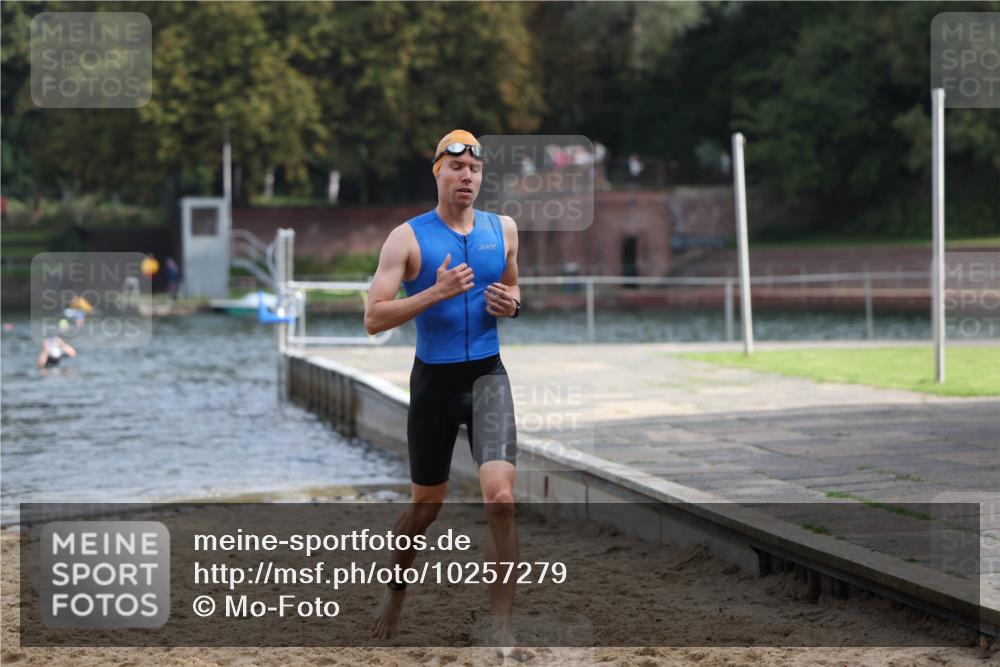 13.09.2026 - Stadtparktriathlon Mo-Foto http://msf.ph/oto/10257279 13.09.2026 10:55:29 Schwimmen 637 meine-sportfotos.de