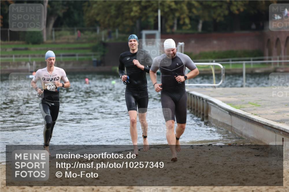 13.09.2026 - Stadtparktriathlon Mo-Foto http://msf.ph/oto/10257349 13.09.2026 10:55:56 Schwimmen 642, 657, 690 meine-sportfotos.de