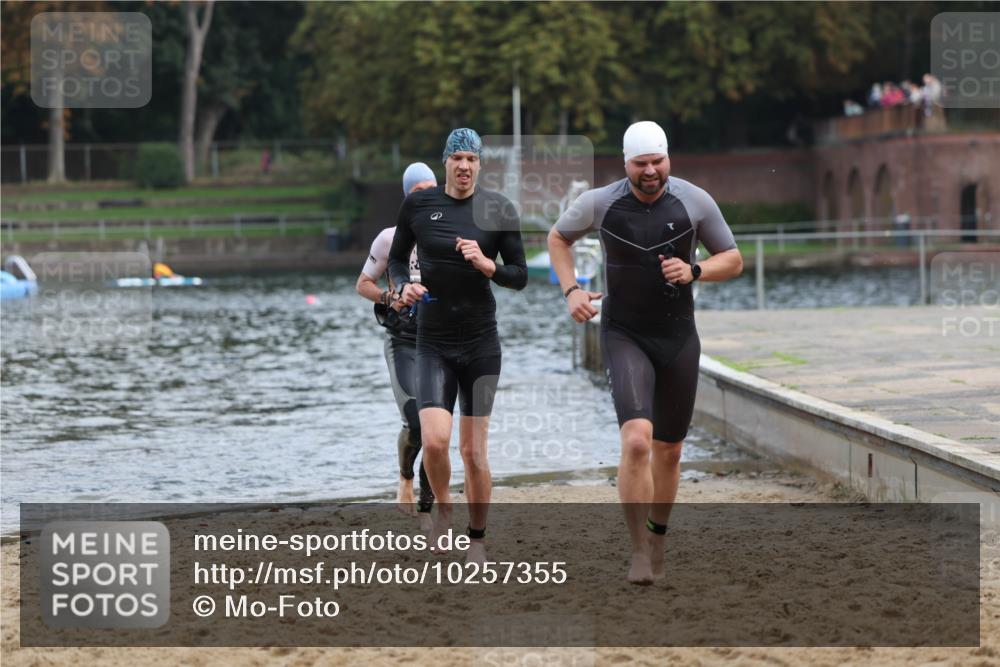 13.09.2026 - Stadtparktriathlon Mo-Foto http://msf.ph/oto/10257355 13.09.2026 10:55:57 Schwimmen 642, 657, 690 meine-sportfotos.de