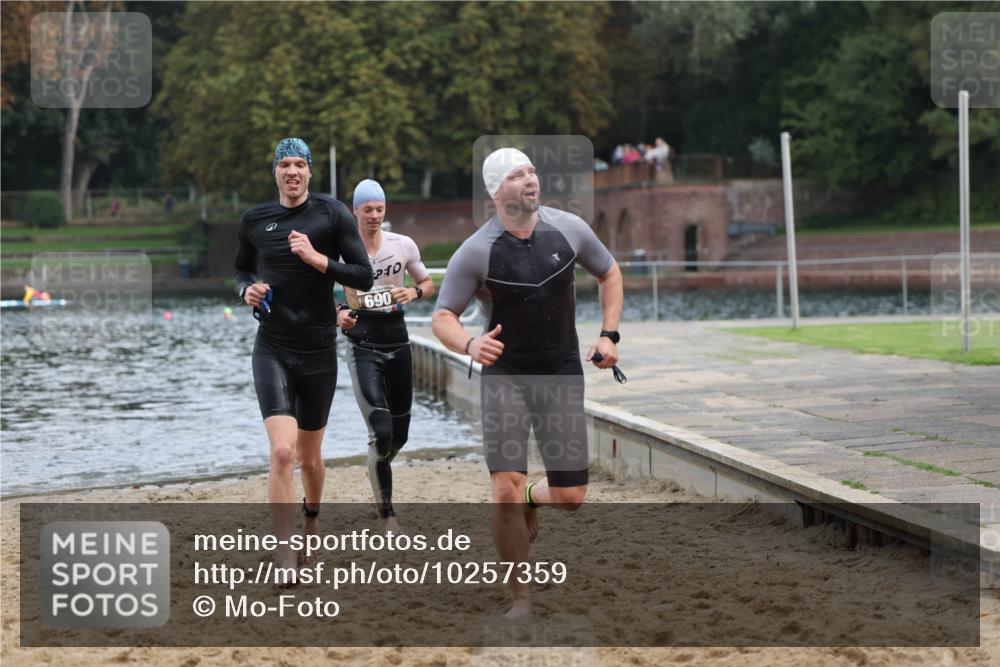 13.09.2026 - Stadtparktriathlon Mo-Foto http://msf.ph/oto/10257359 13.09.2026 10:55:58 Schwimmen 642, 657, 690 meine-sportfotos.de