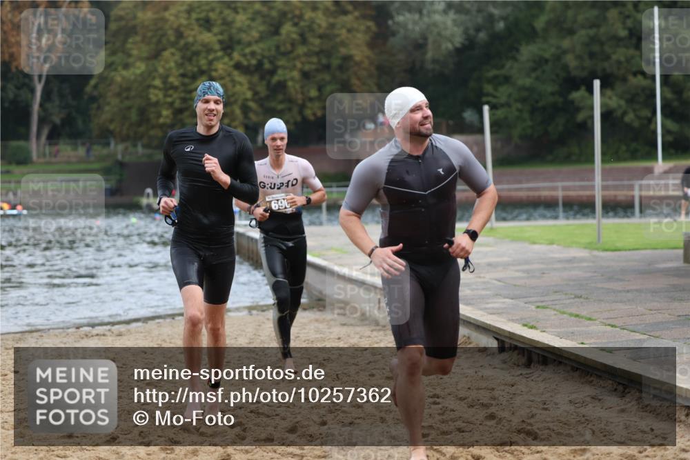 13.09.2026 - Stadtparktriathlon Mo-Foto http://msf.ph/oto/10257362 13.09.2026 10:55:58 Schwimmen 642, 657, 690 meine-sportfotos.de