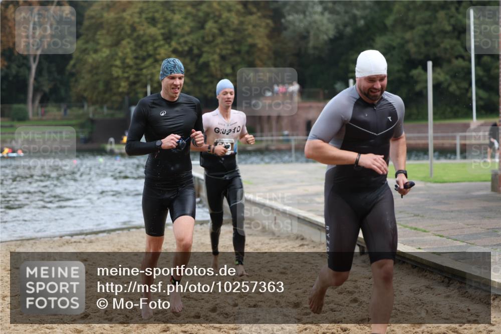 13.09.2026 - Stadtparktriathlon Mo-Foto http://msf.ph/oto/10257363 13.09.2026 10:55:59 Schwimmen 642, 657, 690 meine-sportfotos.de