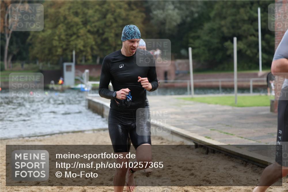 13.09.2026 - Stadtparktriathlon Mo-Foto http://msf.ph/oto/10257365 13.09.2026 10:55:59 Schwimmen 642, 657, 690 meine-sportfotos.de