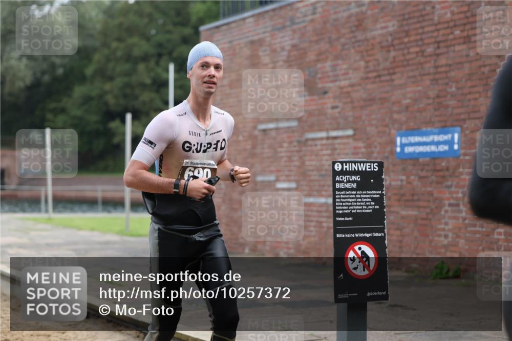 13.09.2026 - Stadtparktriathlon Mo-Foto http://msf.ph/oto/10257372 13.09.2026 10:56:01 Schwimmen 642, 657, 690 meine-sportfotos.de
