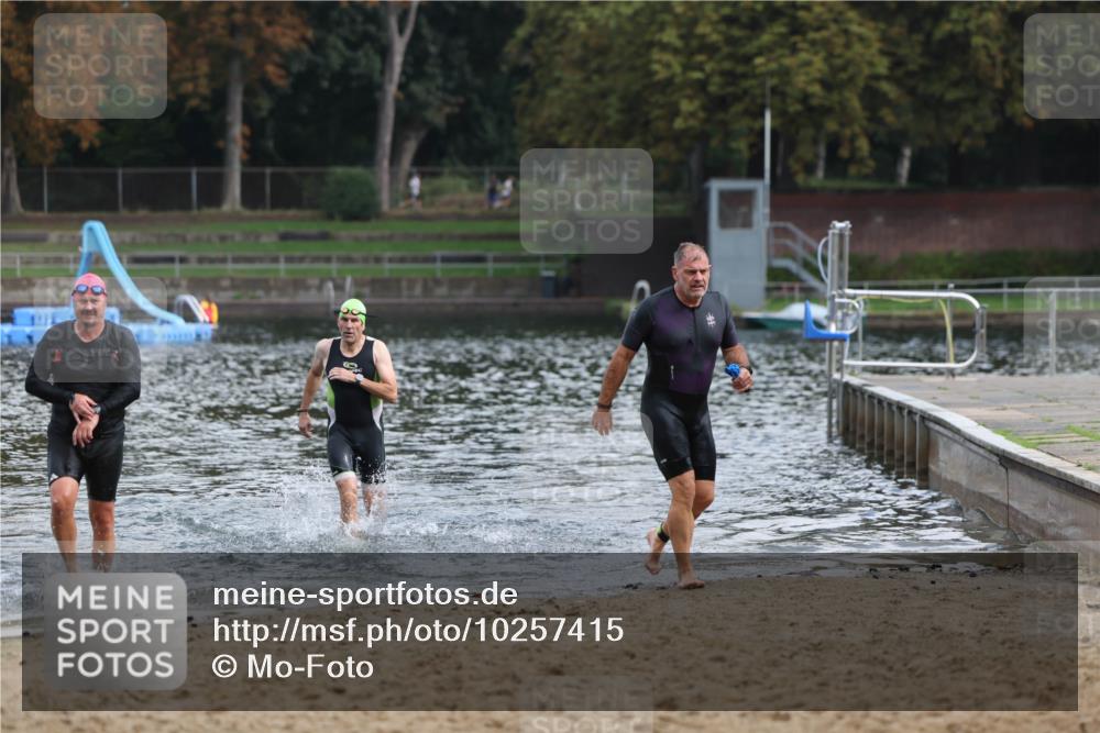 13.09.2026 - Stadtparktriathlon Mo-Foto http://msf.ph/oto/10257415 13.09.2026 10:57:11 Schwimmen 612, 653, 658 meine-sportfotos.de