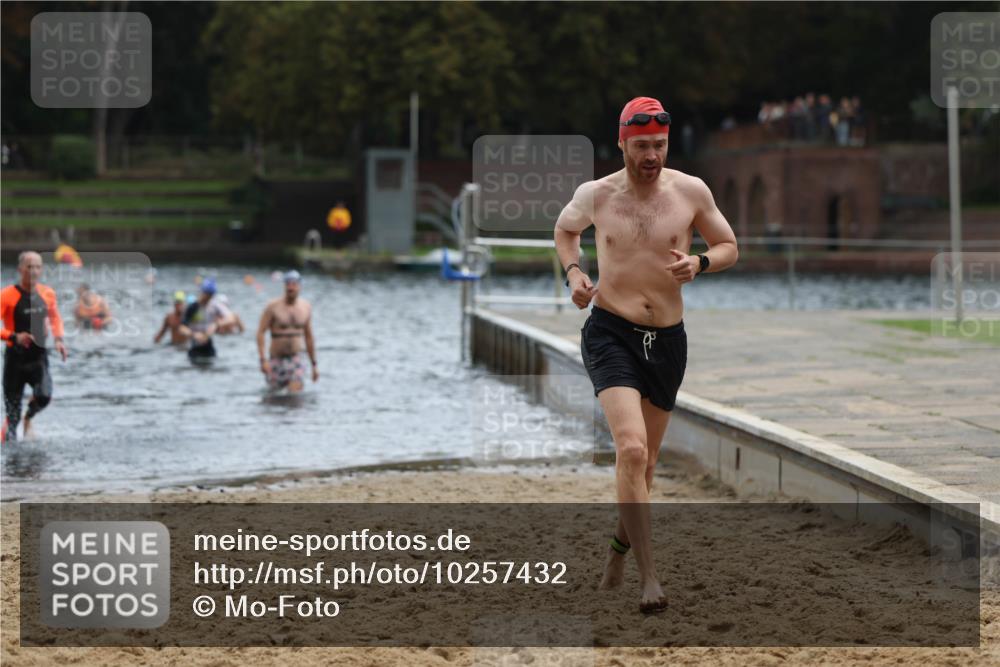 13.09.2026 - Stadtparktriathlon Mo-Foto http://msf.ph/oto/10257432 13.09.2026 11:33:09 Schwimmen 841, 873, 888, 922 meine-sportfotos.de