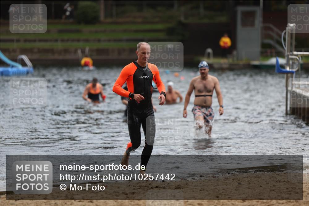 13.09.2026 - Stadtparktriathlon Mo-Foto http://msf.ph/oto/10257442 13.09.2026 11:33:11 Schwimmen 841, 873, 888, 922 meine-sportfotos.de
