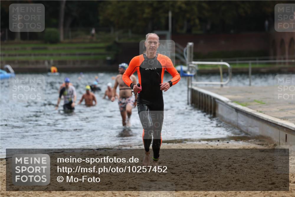 13.09.2026 - Stadtparktriathlon Mo-Foto http://msf.ph/oto/10257452 13.09.2026 11:33:13 Schwimmen 841, 873, 888 meine-sportfotos.de