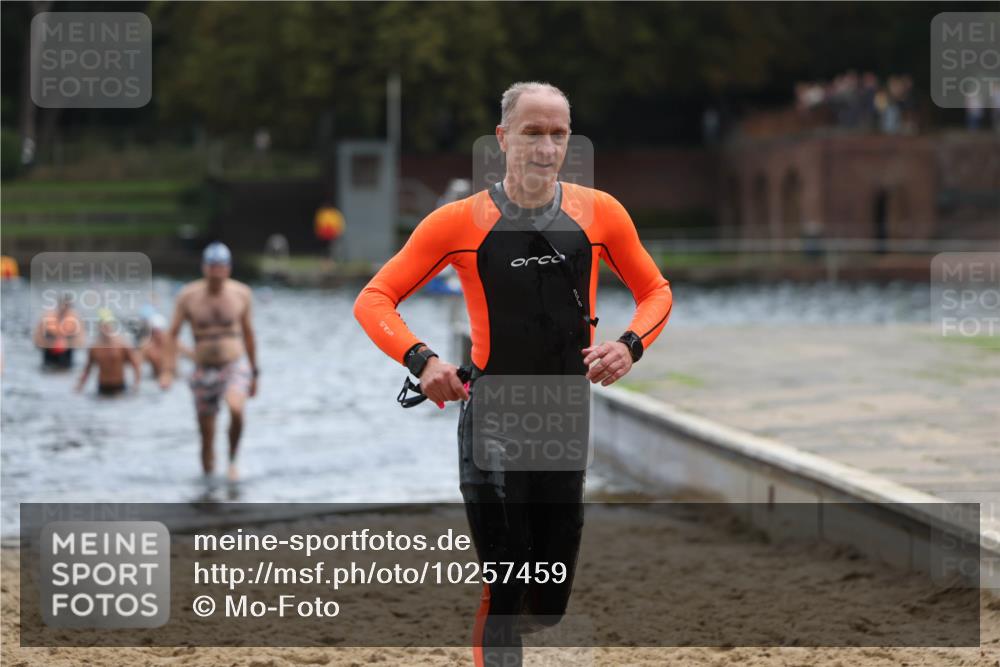 13.09.2026 - Stadtparktriathlon Mo-Foto http://msf.ph/oto/10257459 13.09.2026 11:33:14 Schwimmen 841, 888 meine-sportfotos.de