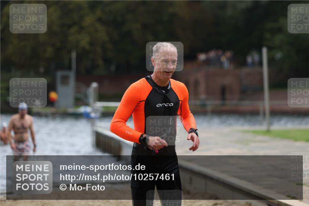 13.09.2026 - Stadtparktriathlon Mo-Foto http://msf.ph/oto/10257461 13.09.2026 11:33:15 Schwimmen 841, 888 meine-sportfotos.de