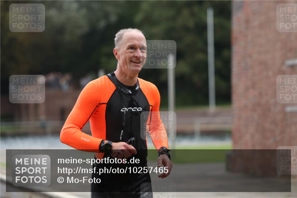 13.09.2026 - Stadtparktriathlon Mo-Foto http://msf.ph/oto/10257465 13.09.2026 11:33:15 Schwimmen 841, 888 meine-sportfotos.de