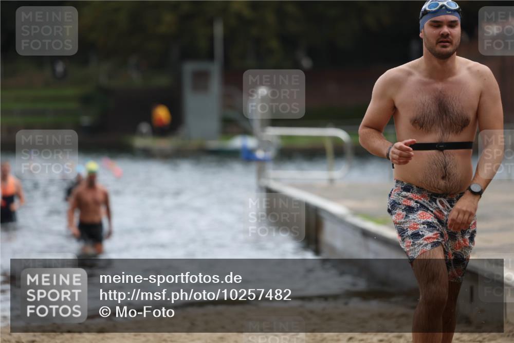 13.09.2026 - Stadtparktriathlon Mo-Foto http://msf.ph/oto/10257482 13.09.2026 11:33:21 Schwimmen 841, 851, 899 meine-sportfotos.de