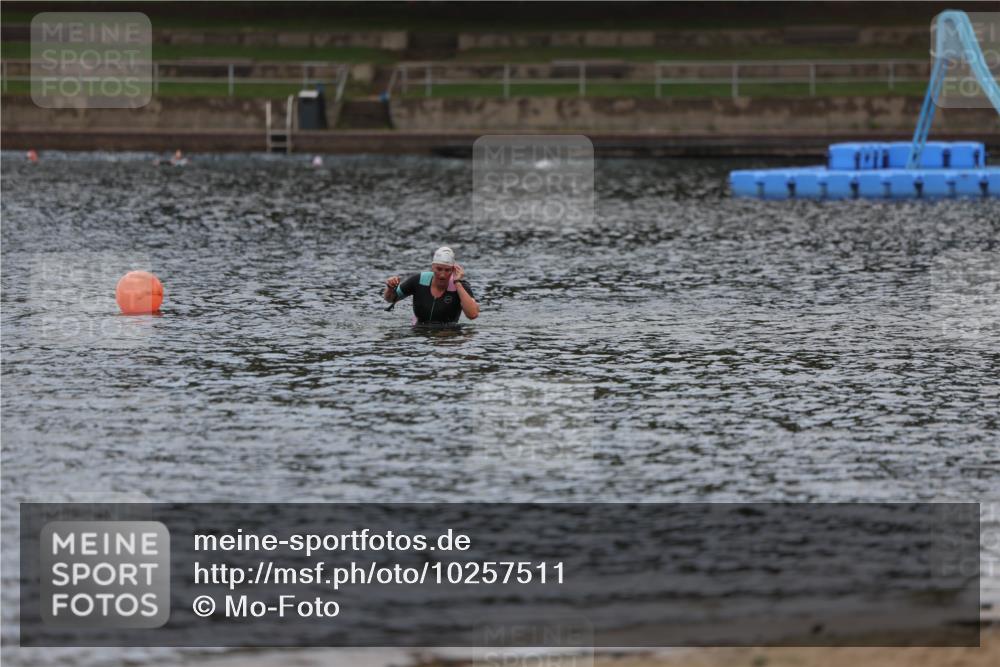 13.09.2026 - Stadtparktriathlon Mo-Foto http://msf.ph/oto/10257511 13.09.2026 11:09:23 Schwimmen  meine-sportfotos.de