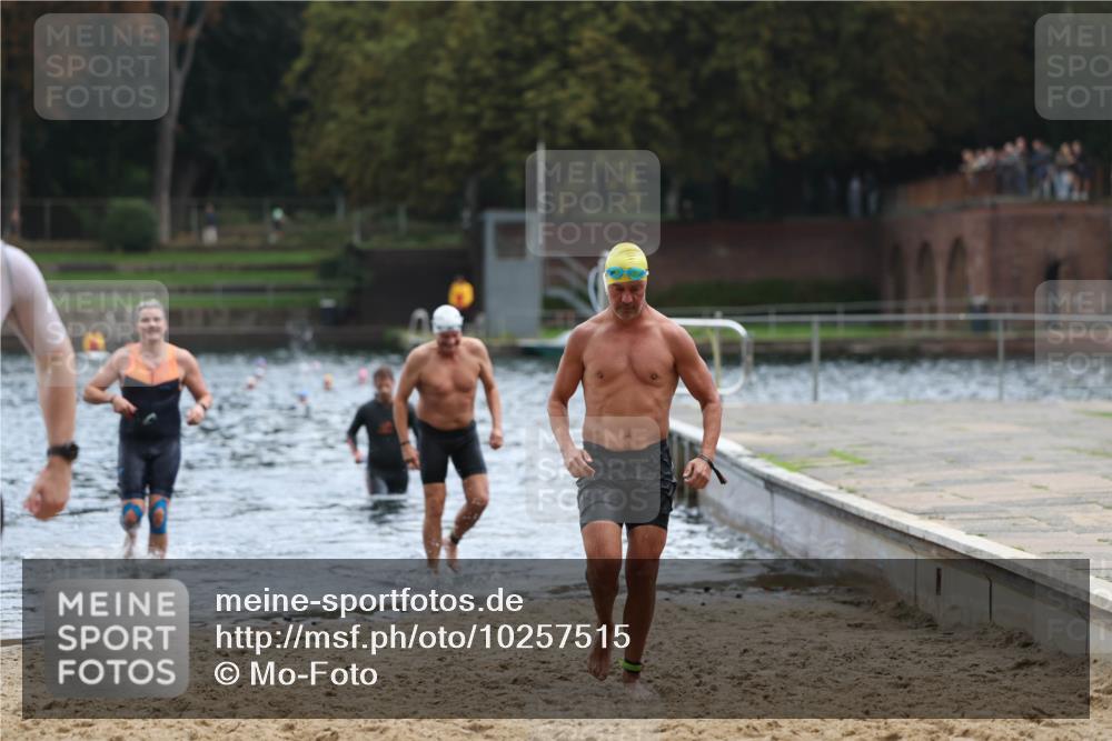 13.09.2026 - Stadtparktriathlon Mo-Foto http://msf.ph/oto/10257515 13.09.2026 11:33:32 Schwimmen 831, 851, 899, 938, 948 meine-sportfotos.de