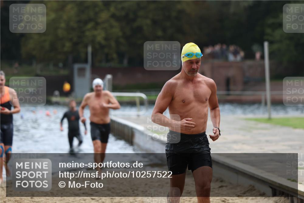 13.09.2026 - Stadtparktriathlon Mo-Foto http://msf.ph/oto/10257522 13.09.2026 11:33:35 Schwimmen 831, 851, 899, 938, 948 meine-sportfotos.de