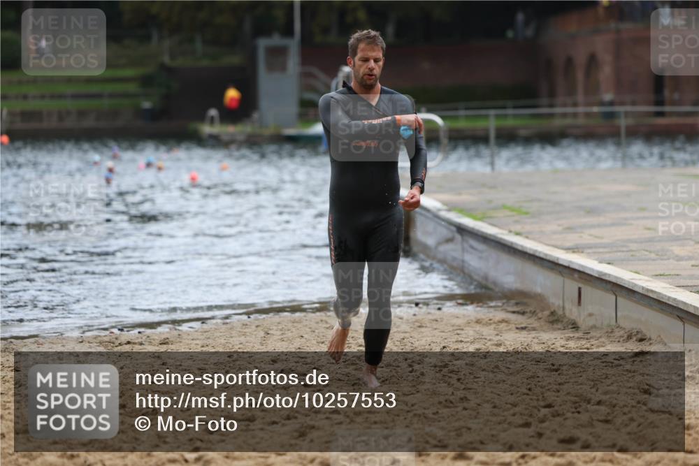 13.09.2026 - Stadtparktriathlon Mo-Foto http://msf.ph/oto/10257553 13.09.2026 11:33:42 Schwimmen 831, 938, 948 meine-sportfotos.de