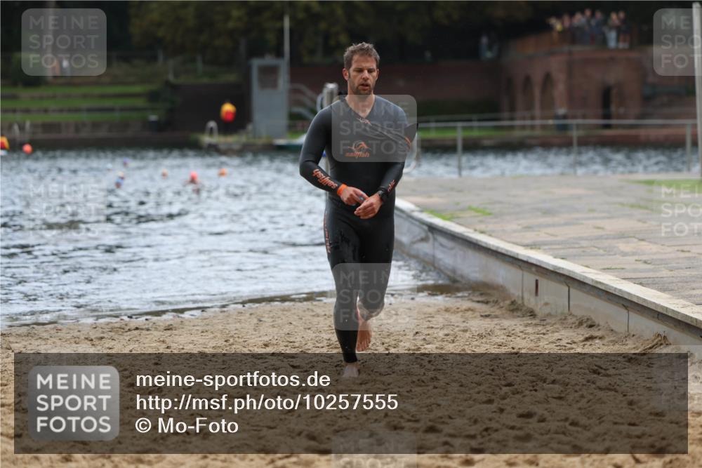 13.09.2026 - Stadtparktriathlon Mo-Foto http://msf.ph/oto/10257555 13.09.2026 11:33:42 Schwimmen 831, 938, 948 meine-sportfotos.de