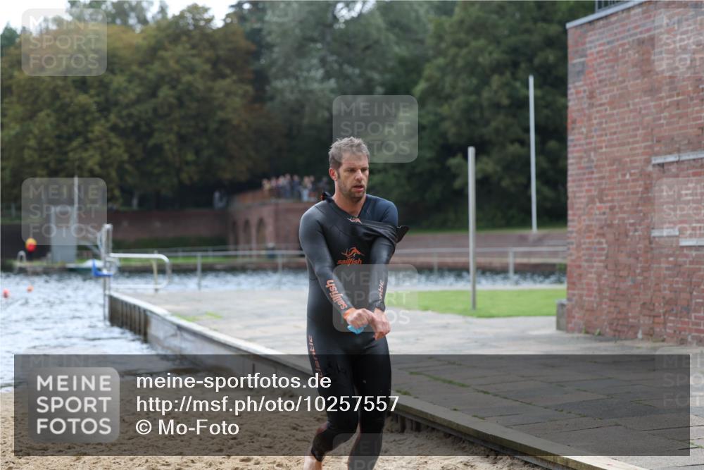 13.09.2026 - Stadtparktriathlon Mo-Foto http://msf.ph/oto/10257557 13.09.2026 11:33:44 Schwimmen 938, 948 meine-sportfotos.de