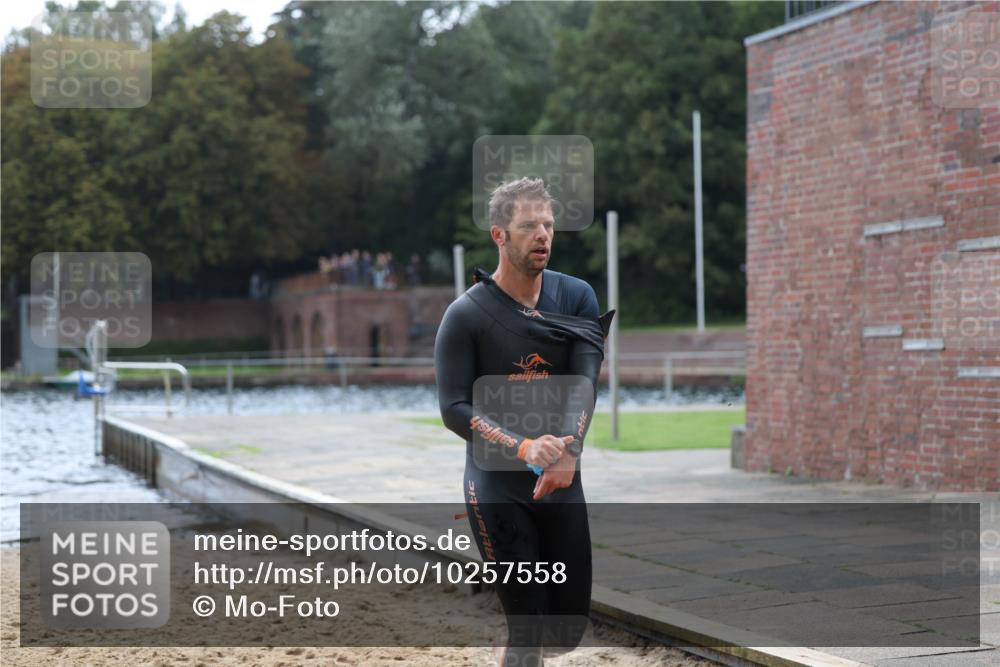 13.09.2026 - Stadtparktriathlon Mo-Foto http://msf.ph/oto/10257558 13.09.2026 11:33:44 Schwimmen 938, 948 meine-sportfotos.de