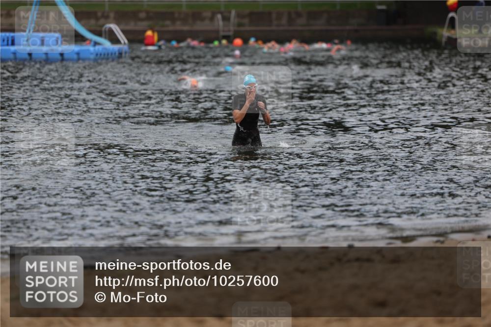 13.09.2026 - Stadtparktriathlon Mo-Foto http://msf.ph/oto/10257600 13.09.2026 11:10:23 Schwimmen 718 meine-sportfotos.de