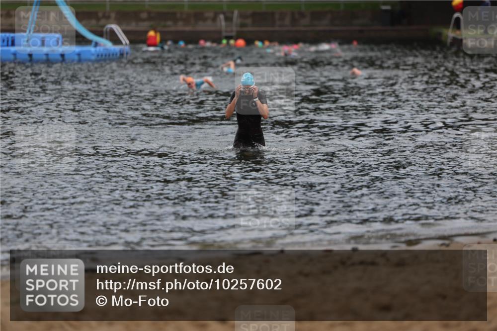 13.09.2026 - Stadtparktriathlon Mo-Foto http://msf.ph/oto/10257602 13.09.2026 11:10:24 Schwimmen 718 meine-sportfotos.de